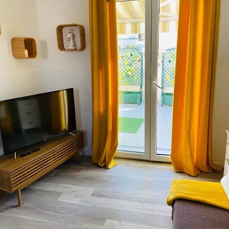 Appartement Nid Douillet Sur La Côte D'azur *
