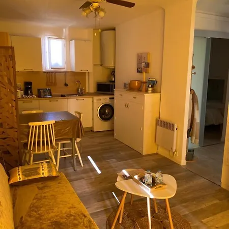 Nid Douillet Sur La Côte D'azur Appartement Antibes